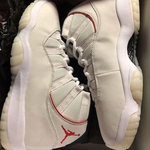 Retro 11 Platinum Tint